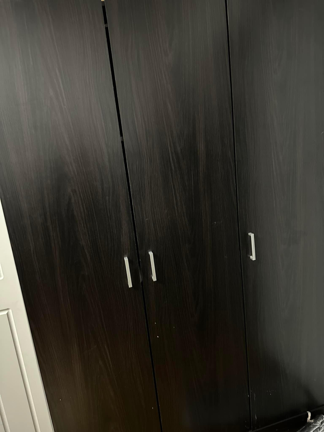3 door wardrobe thumbnail