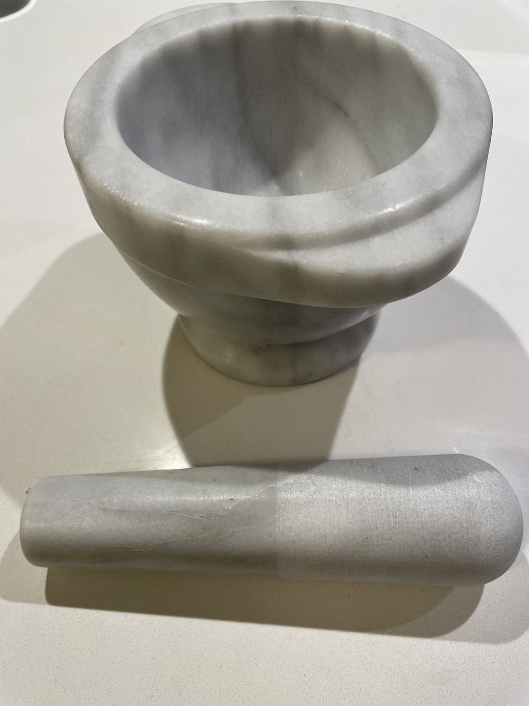 Crate & Barrel Mortar & Pestle - Brand New - photo 3