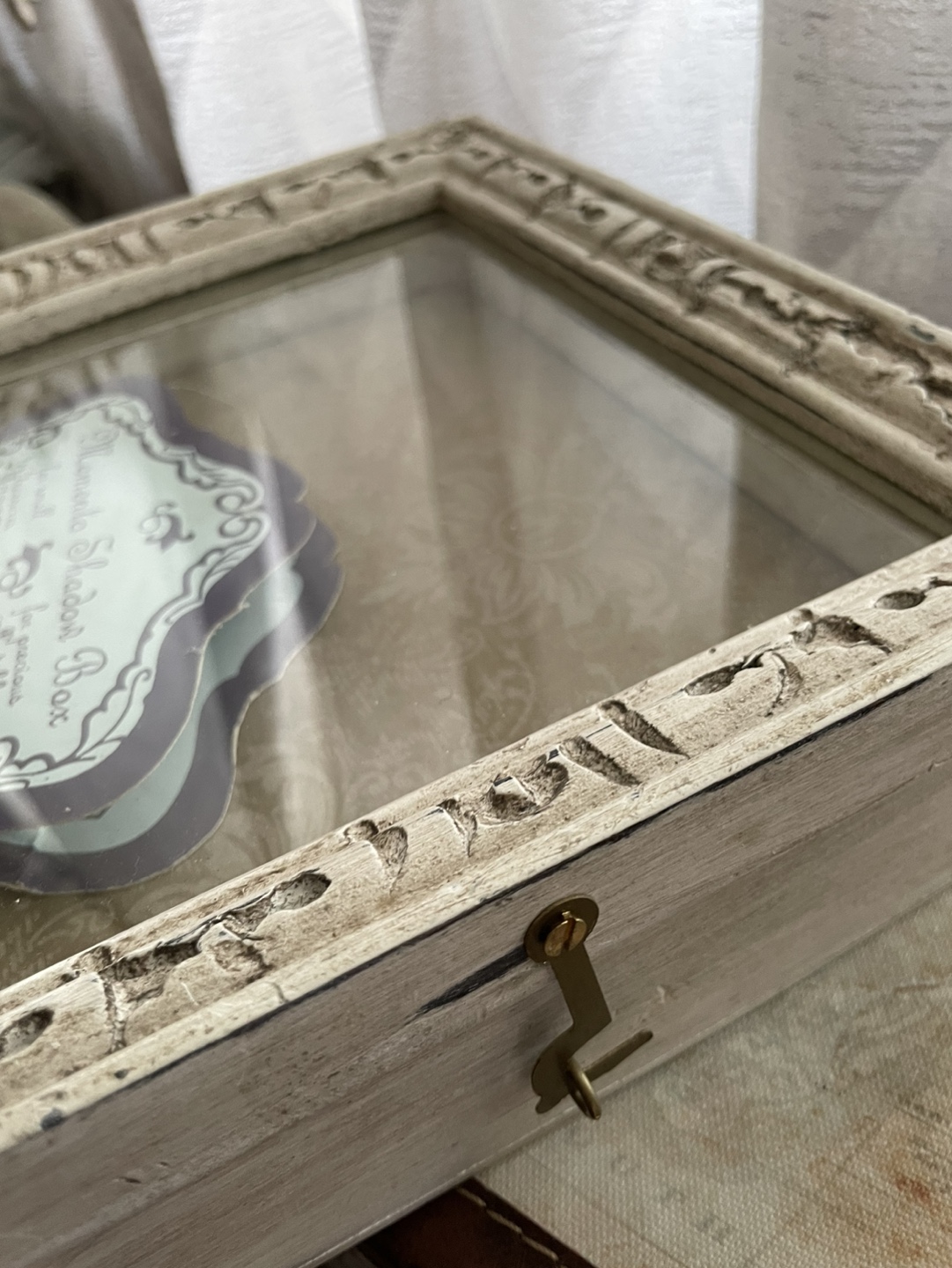 Collectibles display frame image indicator(4)