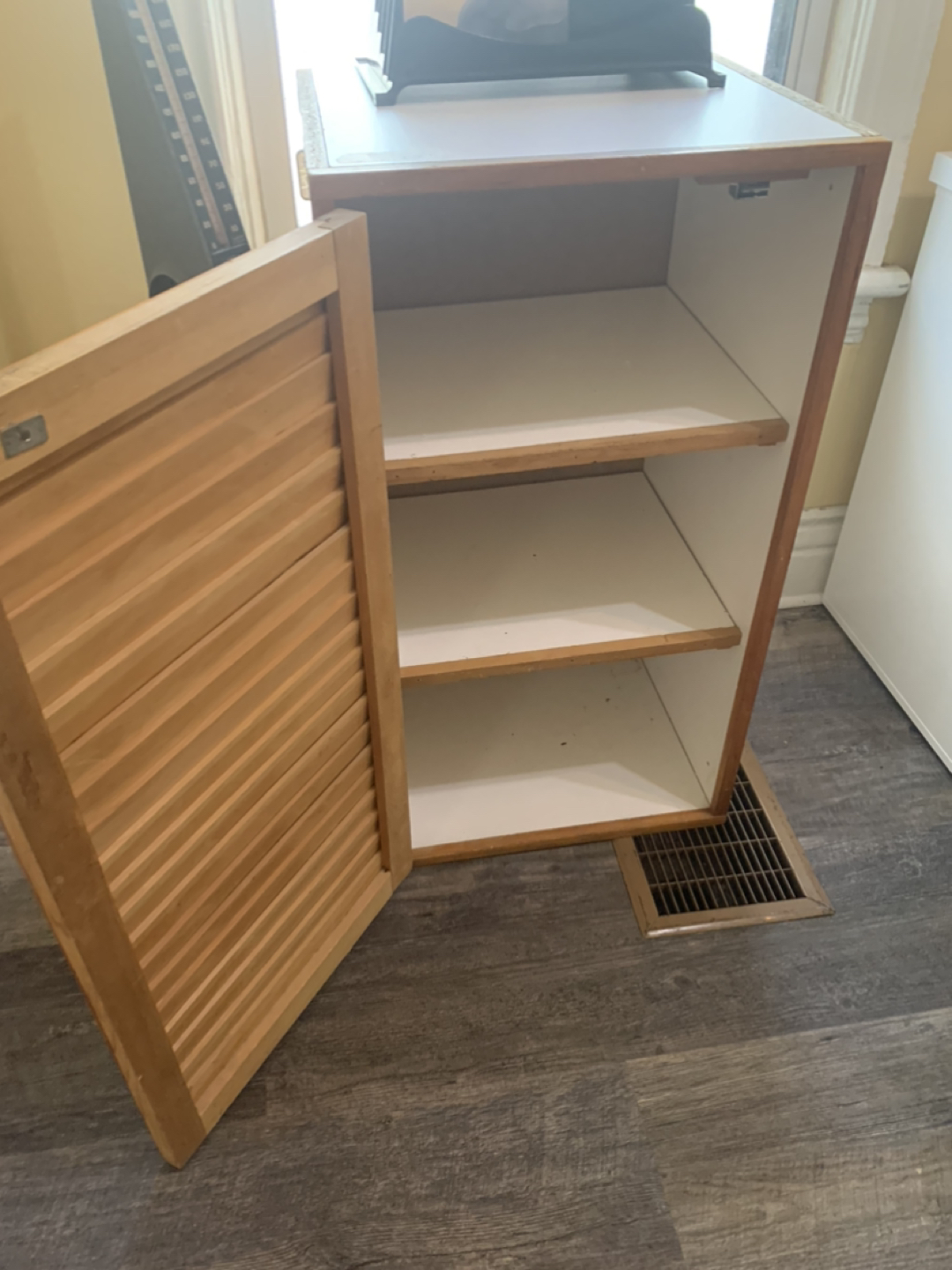 Small cabinet