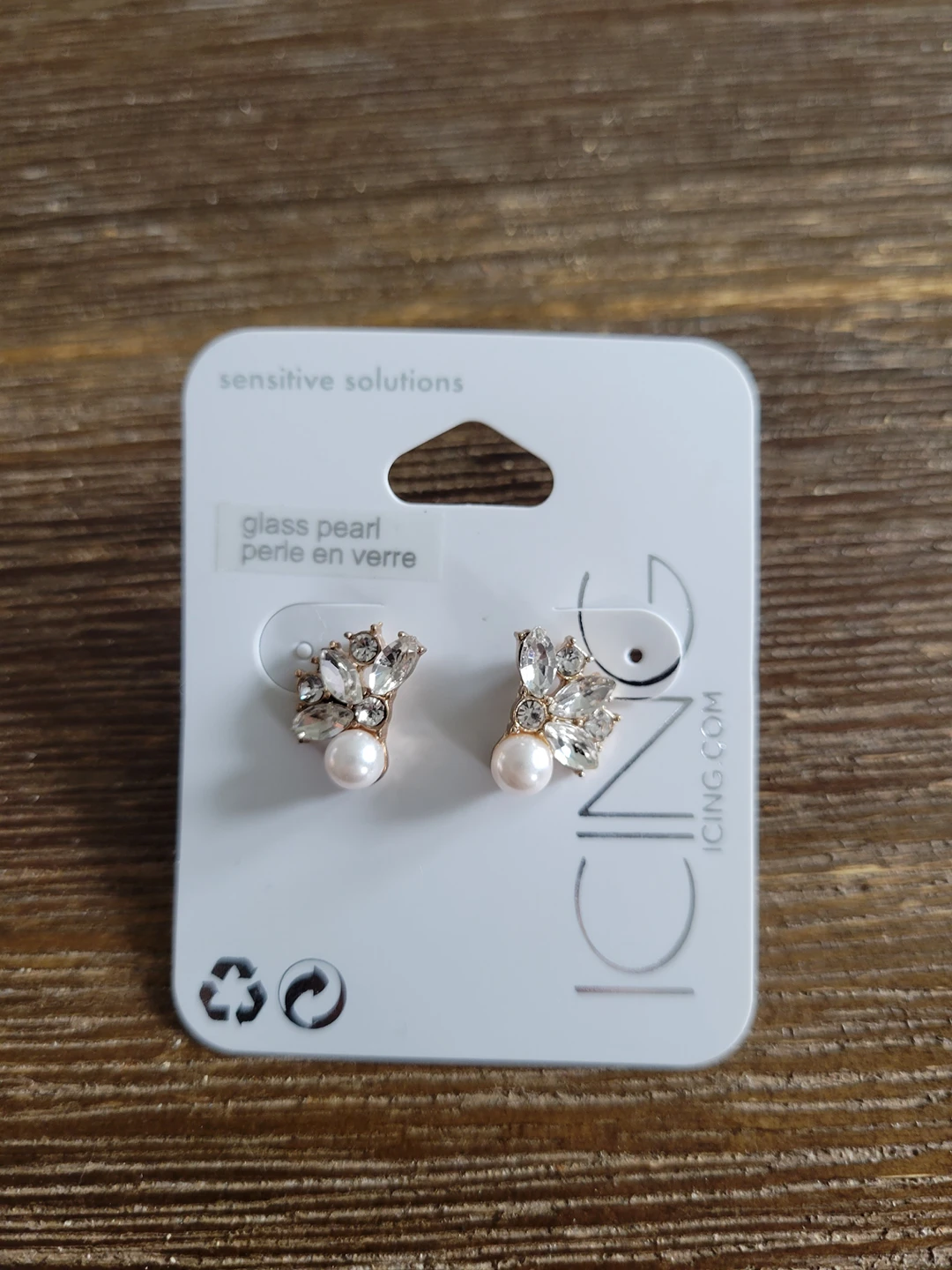 Brand New Icing Earring Studs Glass Pearl Crystal Leaf Circular