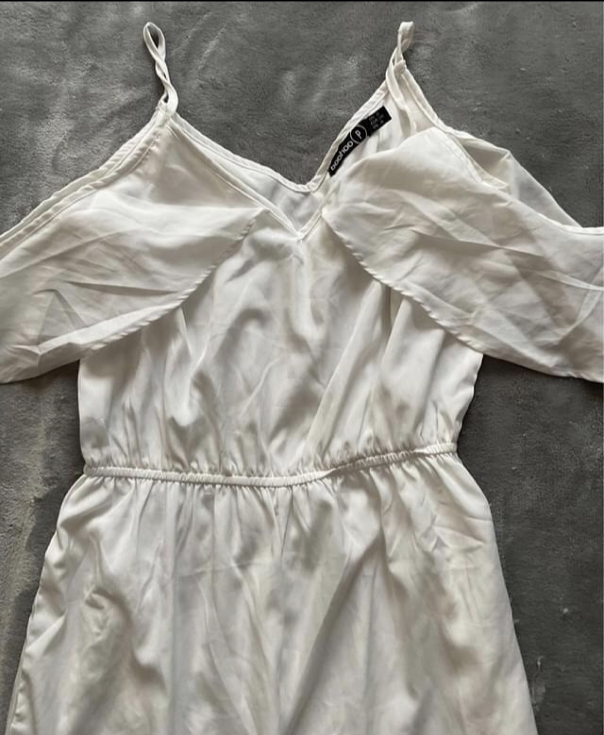 White Jumpsuit image indicator(3)