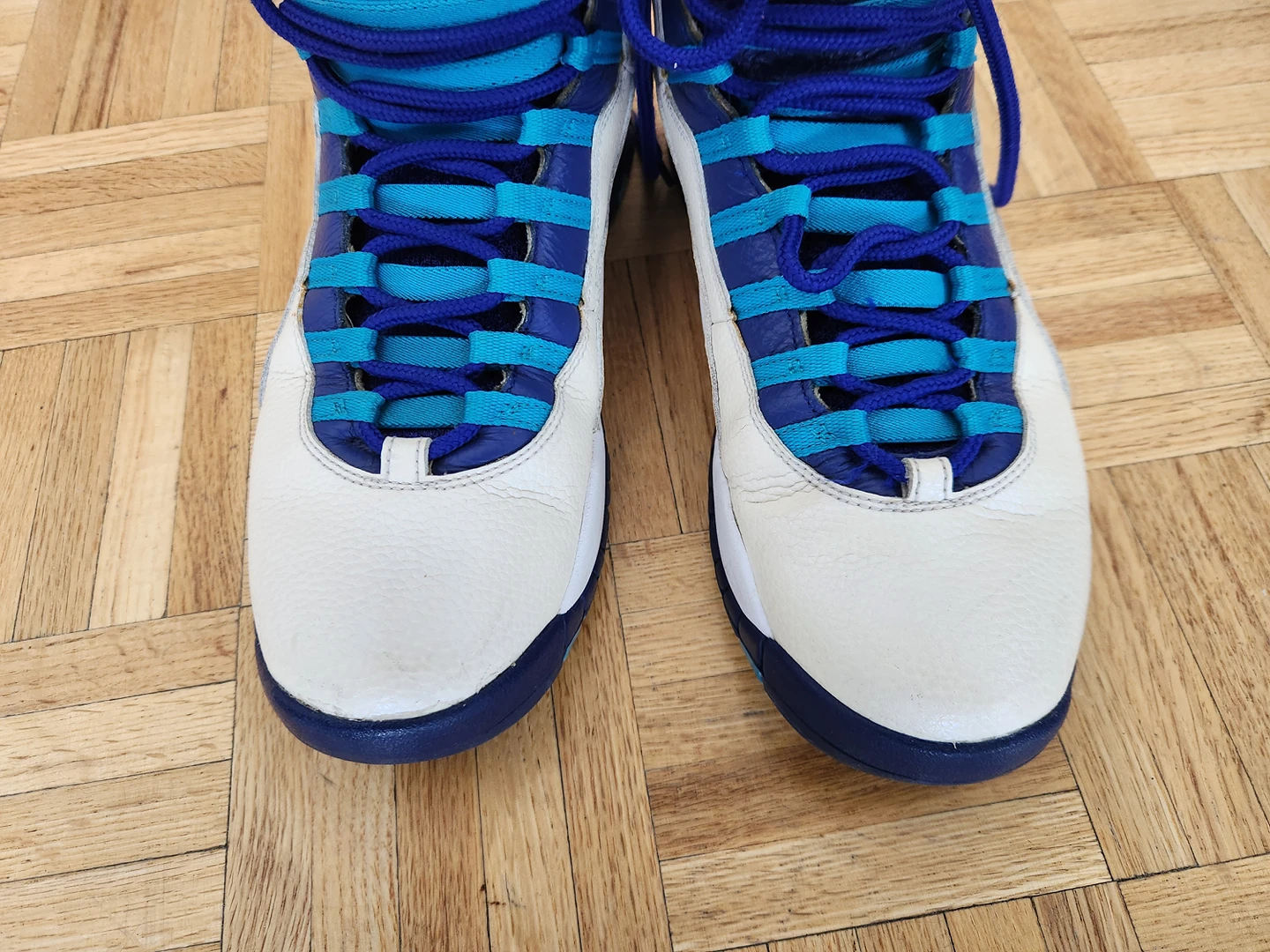 Jordan 10 Retro Charlotte (2016) - photo 4