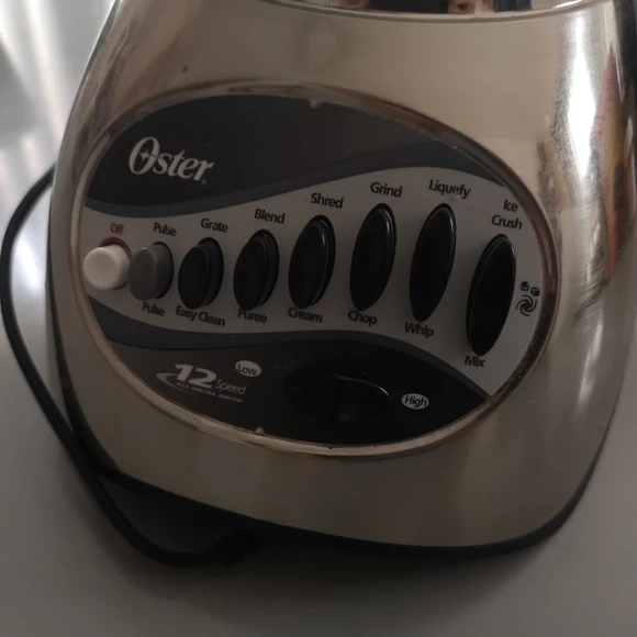 Oster 12 speed glass blender image indicator(3)