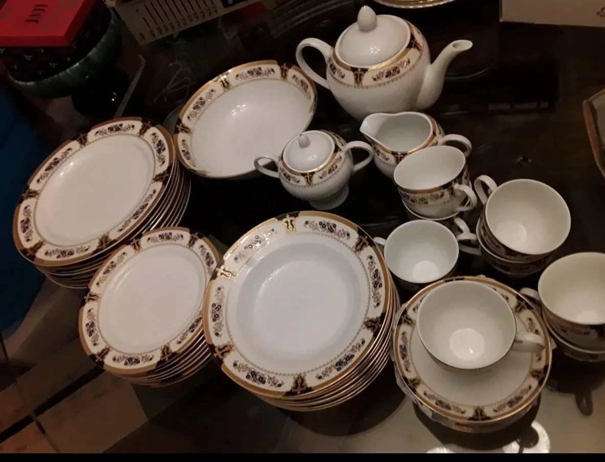 Beautiful  Vintage Set  of "Kings Collection" Dinnerware thumbnail