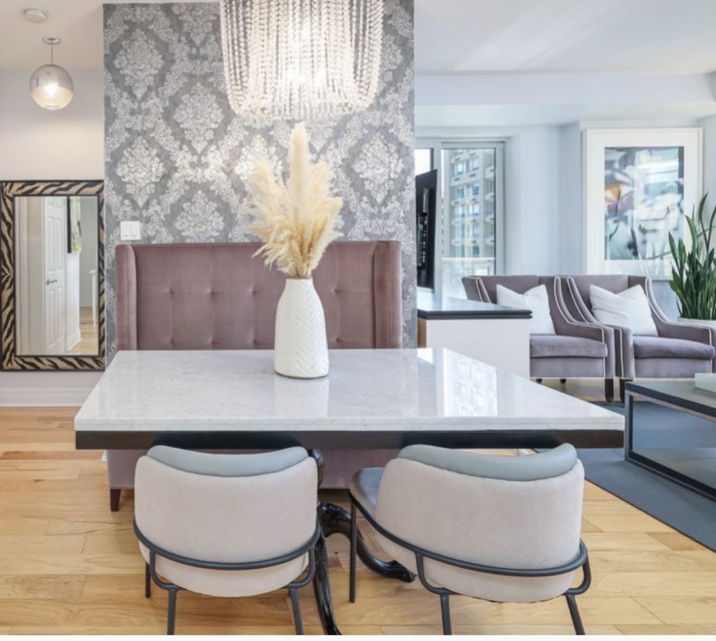 Marble Dining Table with Pedestal Base - photo 2