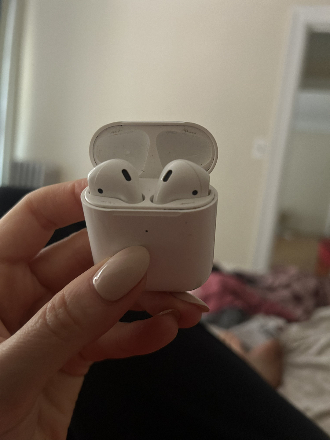 AirPods - photo 2