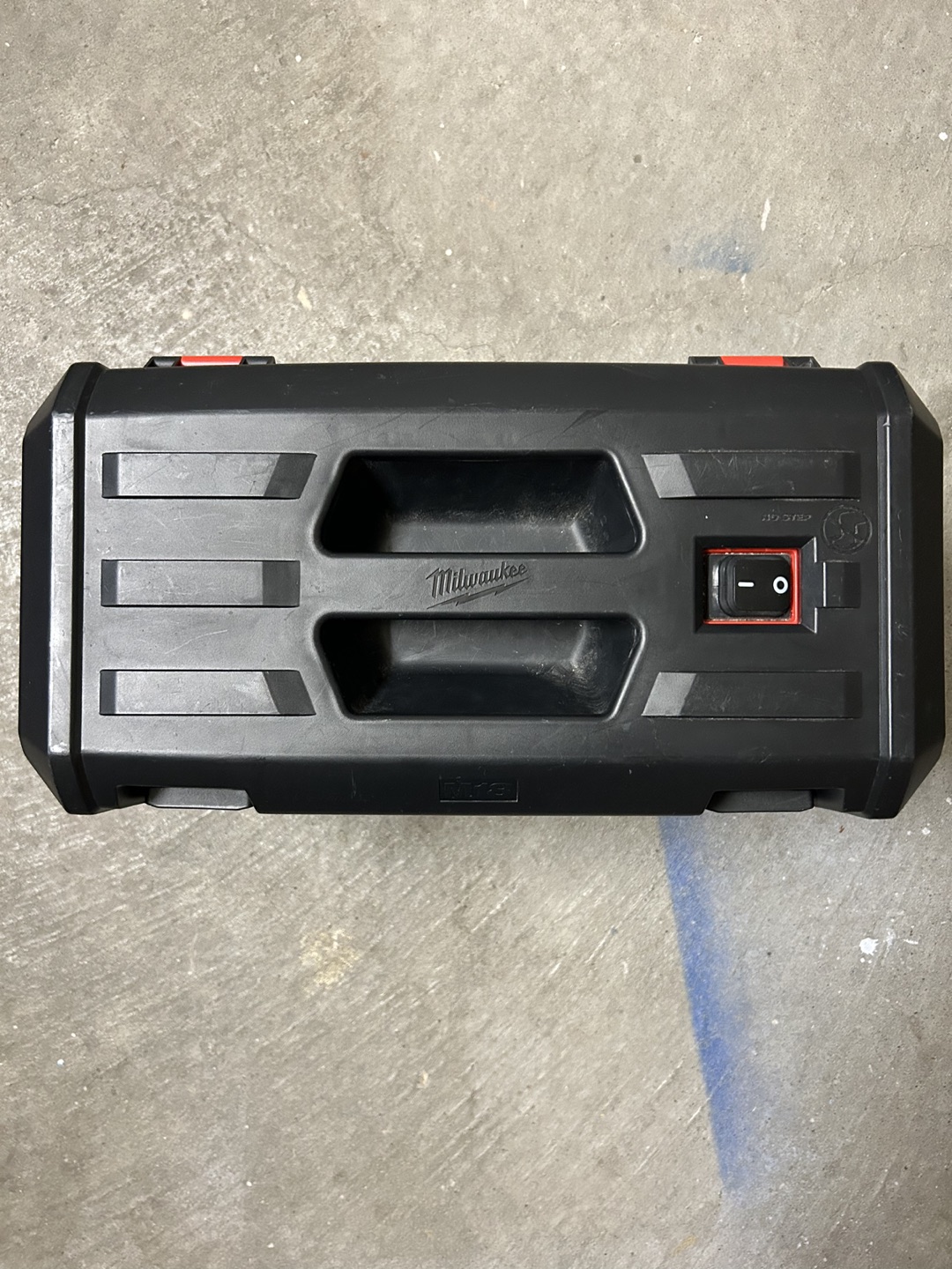 Milwaukee Cordless Wet/Dry Vacuum ***SOLD AS IS TOOL ONLY*** image indicator(3)