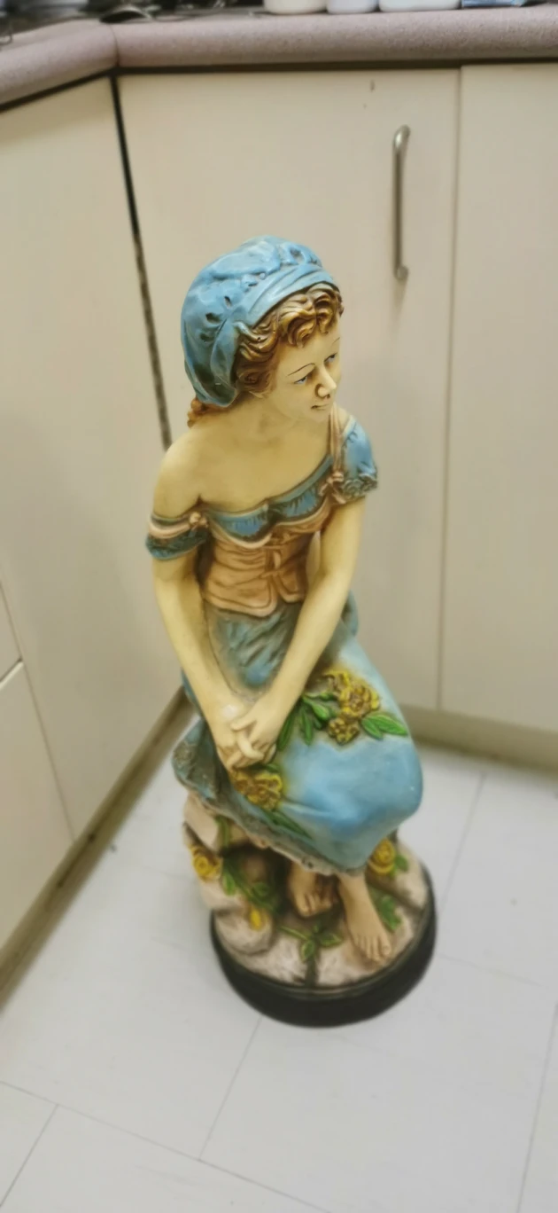 Statue, maiden image indicator(2)