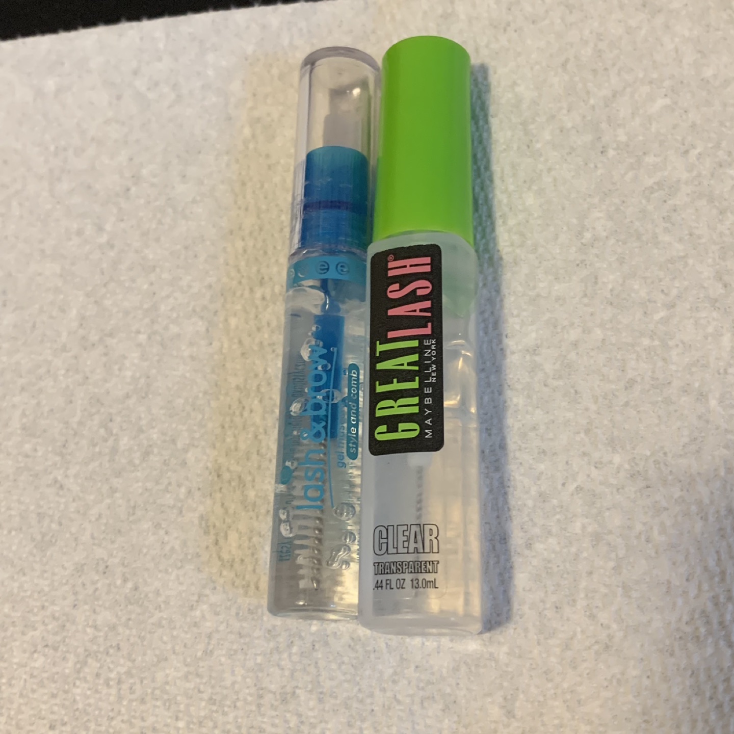 Maybelline & Essence Clear Brow/Lash Gel image indicator(2)