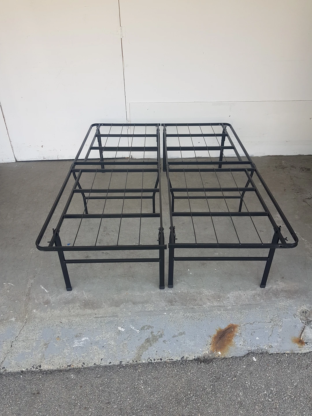 Double size bed frame thumbnail