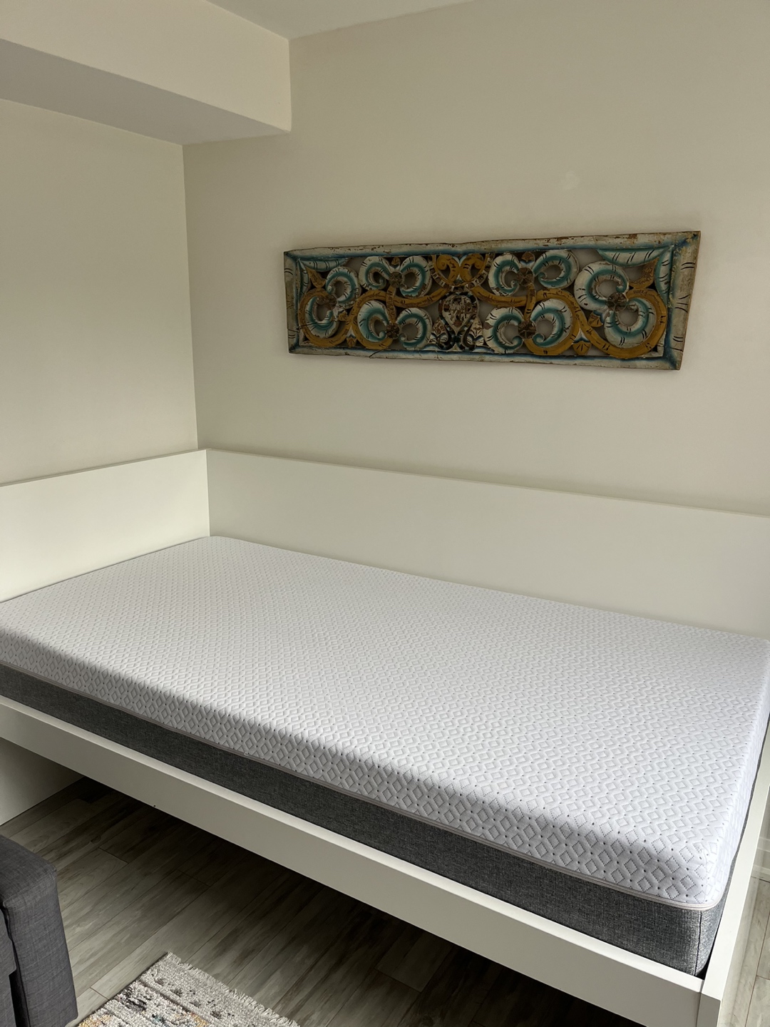 Endy twin size mattress, excellent condition. - photo 2