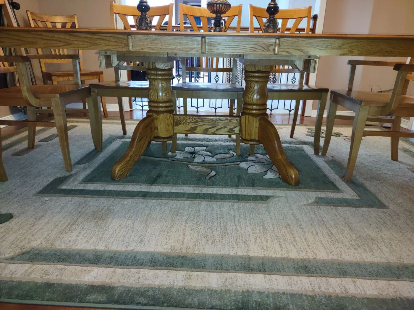 Solid Oak dining room set - photo 3