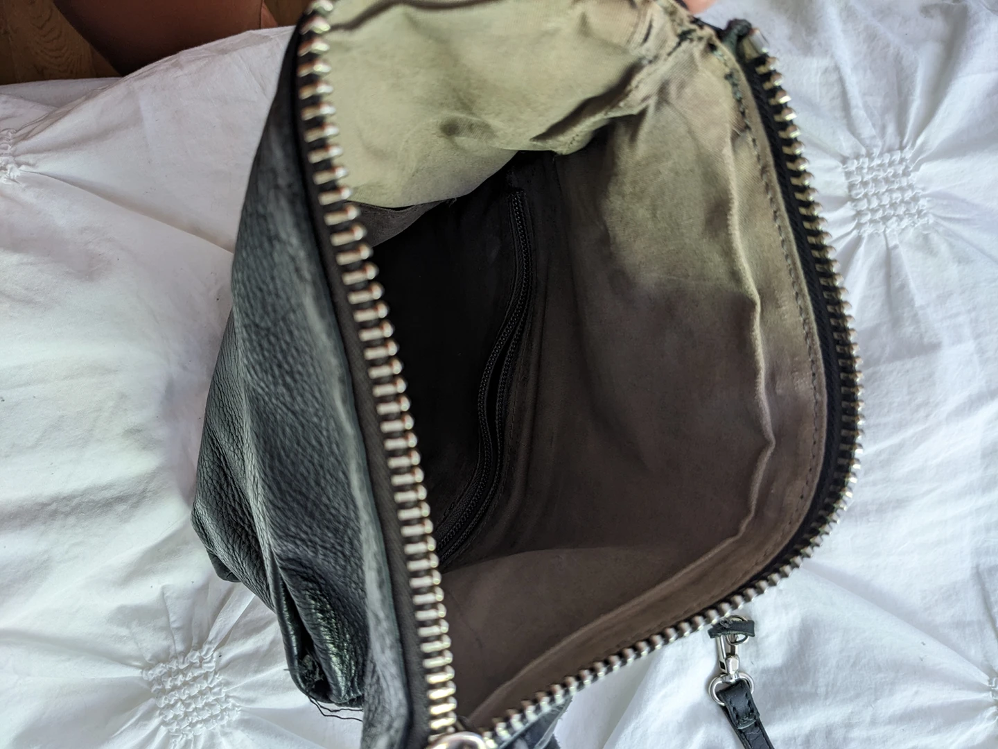 #freecycle clutch purse or purse to repair image indicator(3)