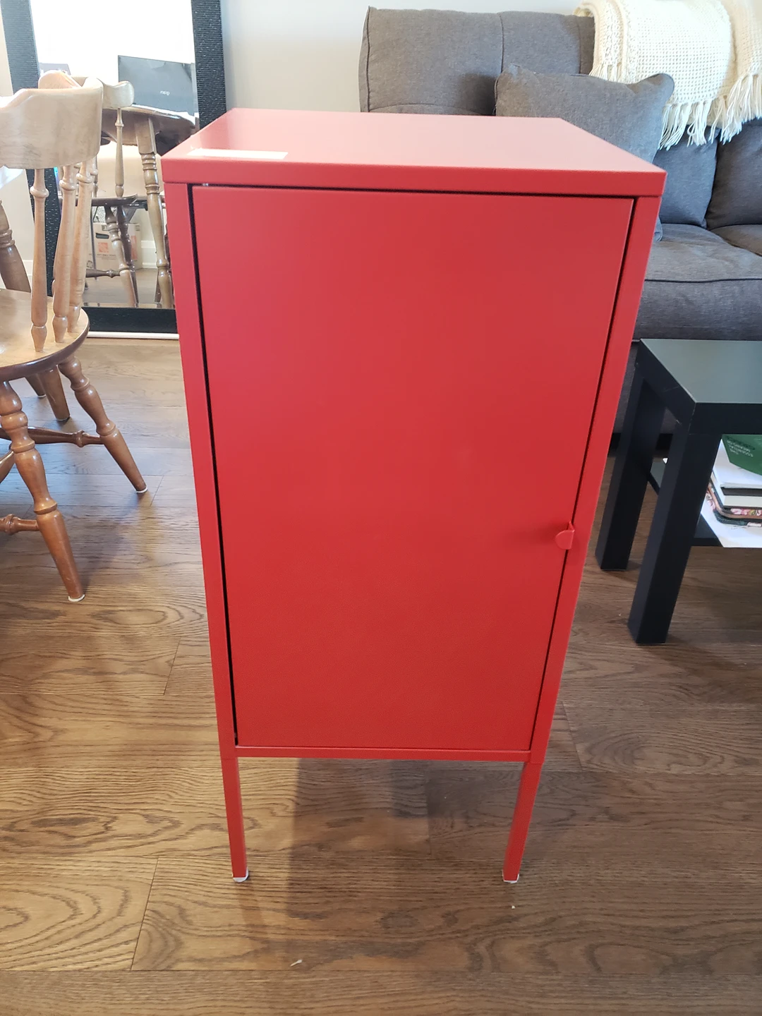 Metal storage cabinet