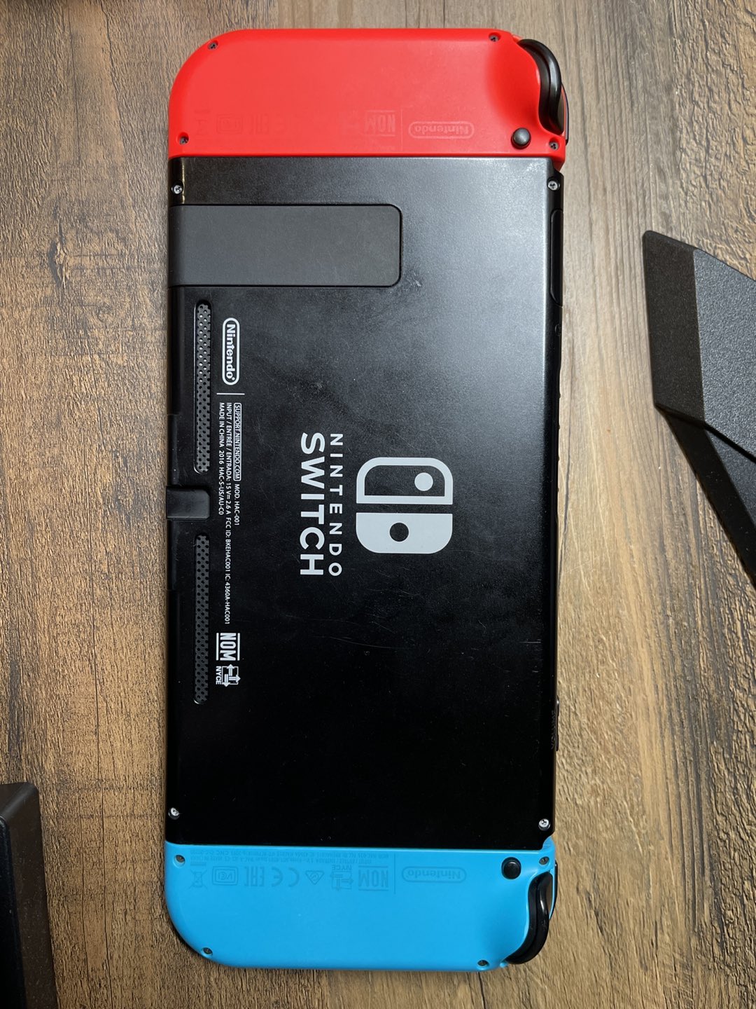 Nintendo Switch + all accessories + 4 free games - photo 4