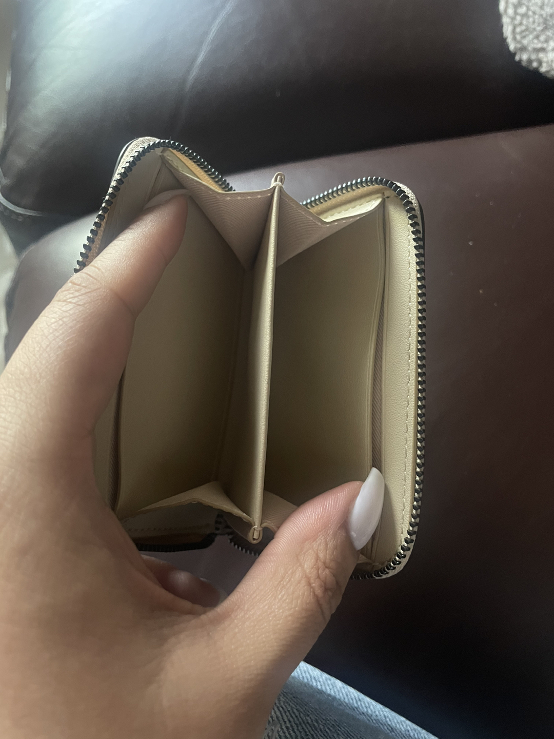 COACH CARD HOLDER image indicator(3)