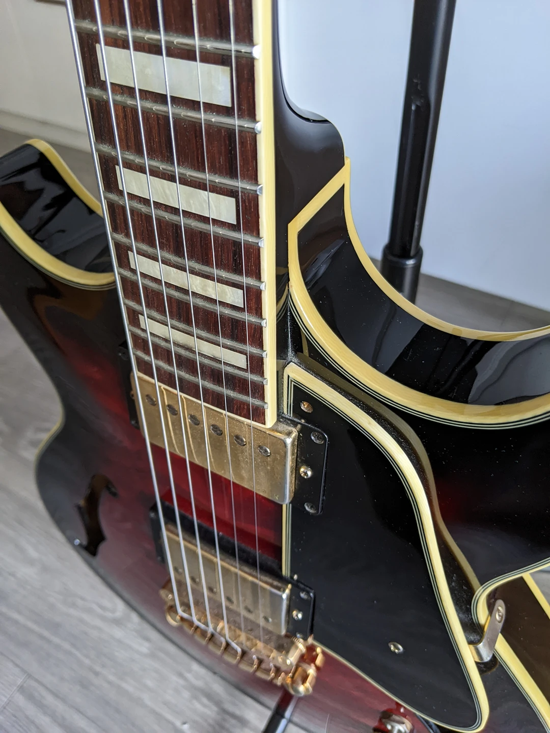 Ibanez AM93 Artcore Expressionist semi-hollow guitar - photo 4