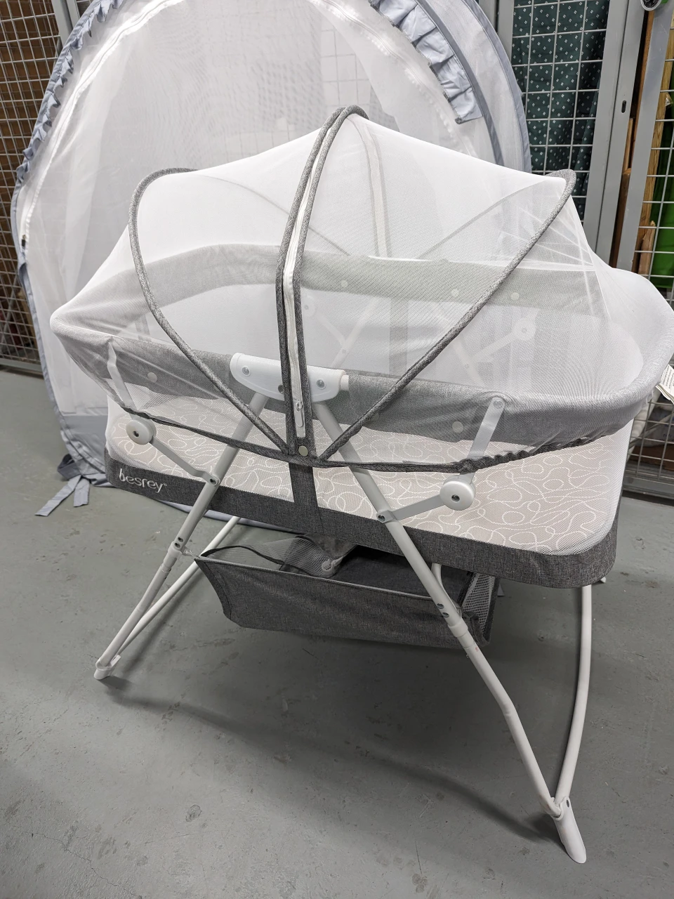 Besrey Bassinet for Baby, 3 in 1 Portable Baby Bassinets, new