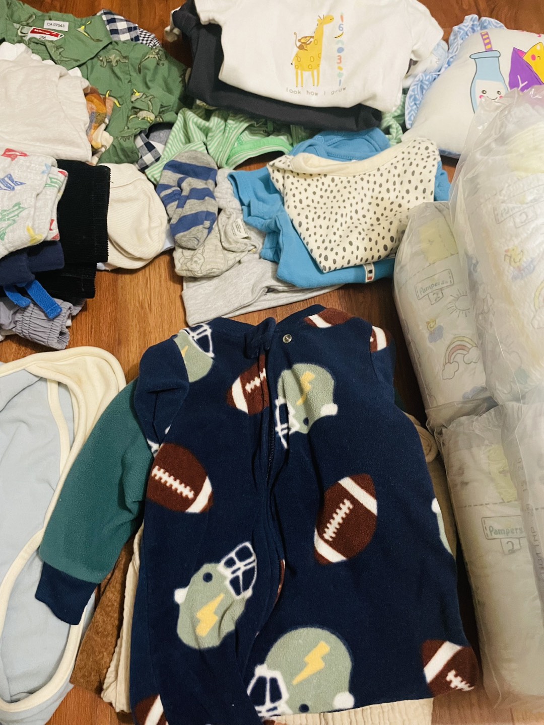 Baby boy clothes lot - photo 3