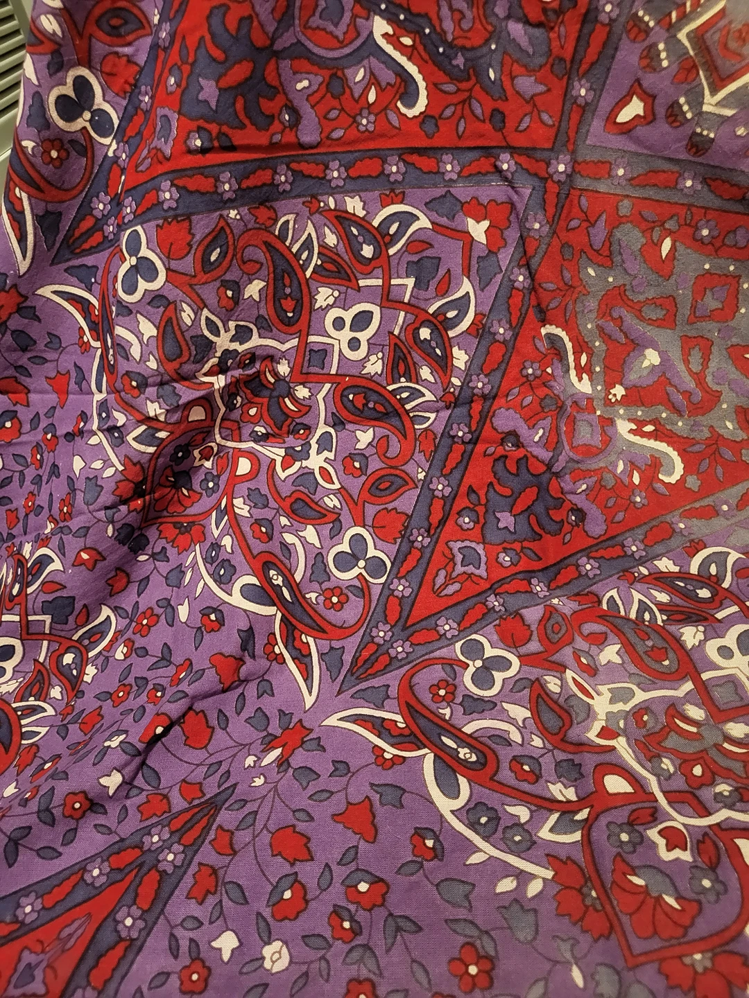 Large Purple Mandala Tapestry image indicator(2)