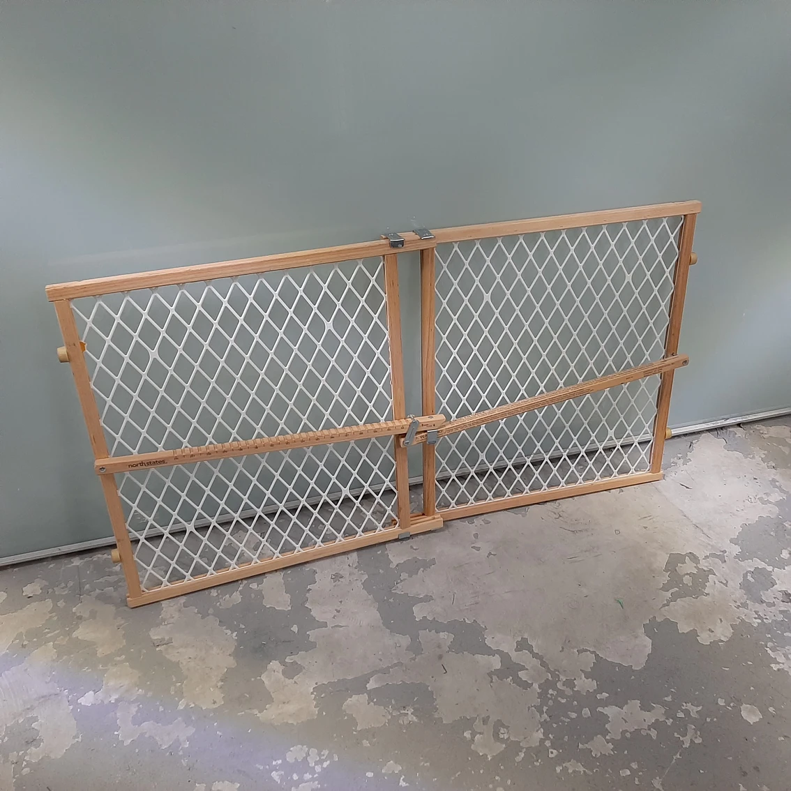 Safety gate for a child or pet 🌱 - photo 2