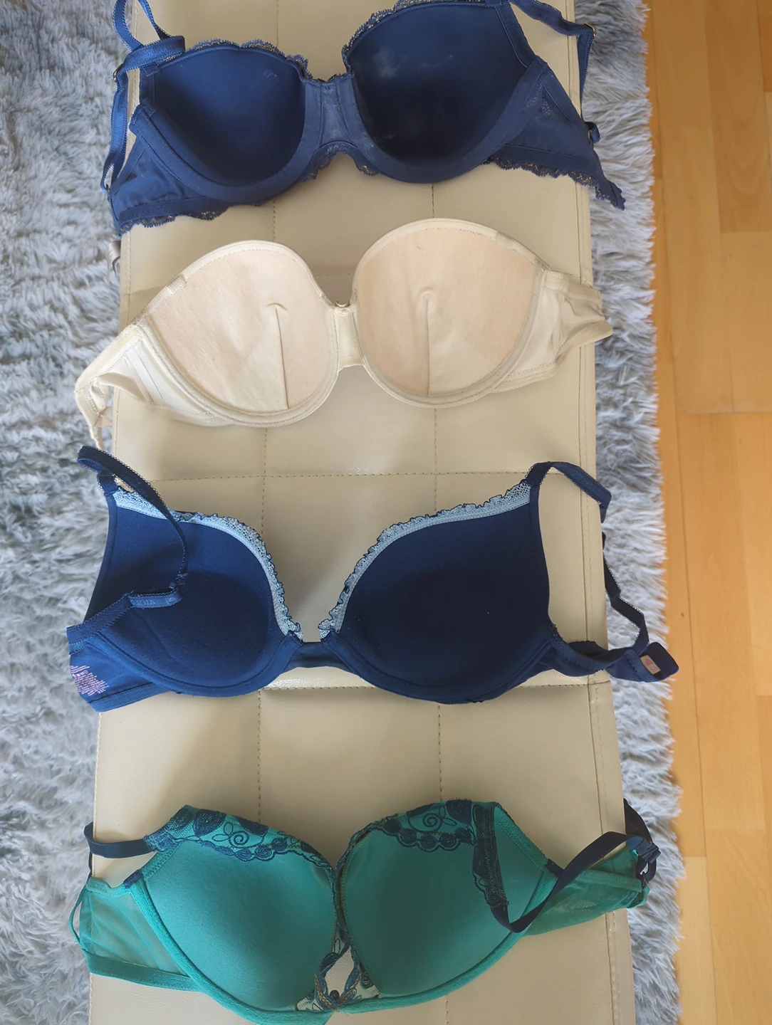 Victoria's Secret bras - photo 2