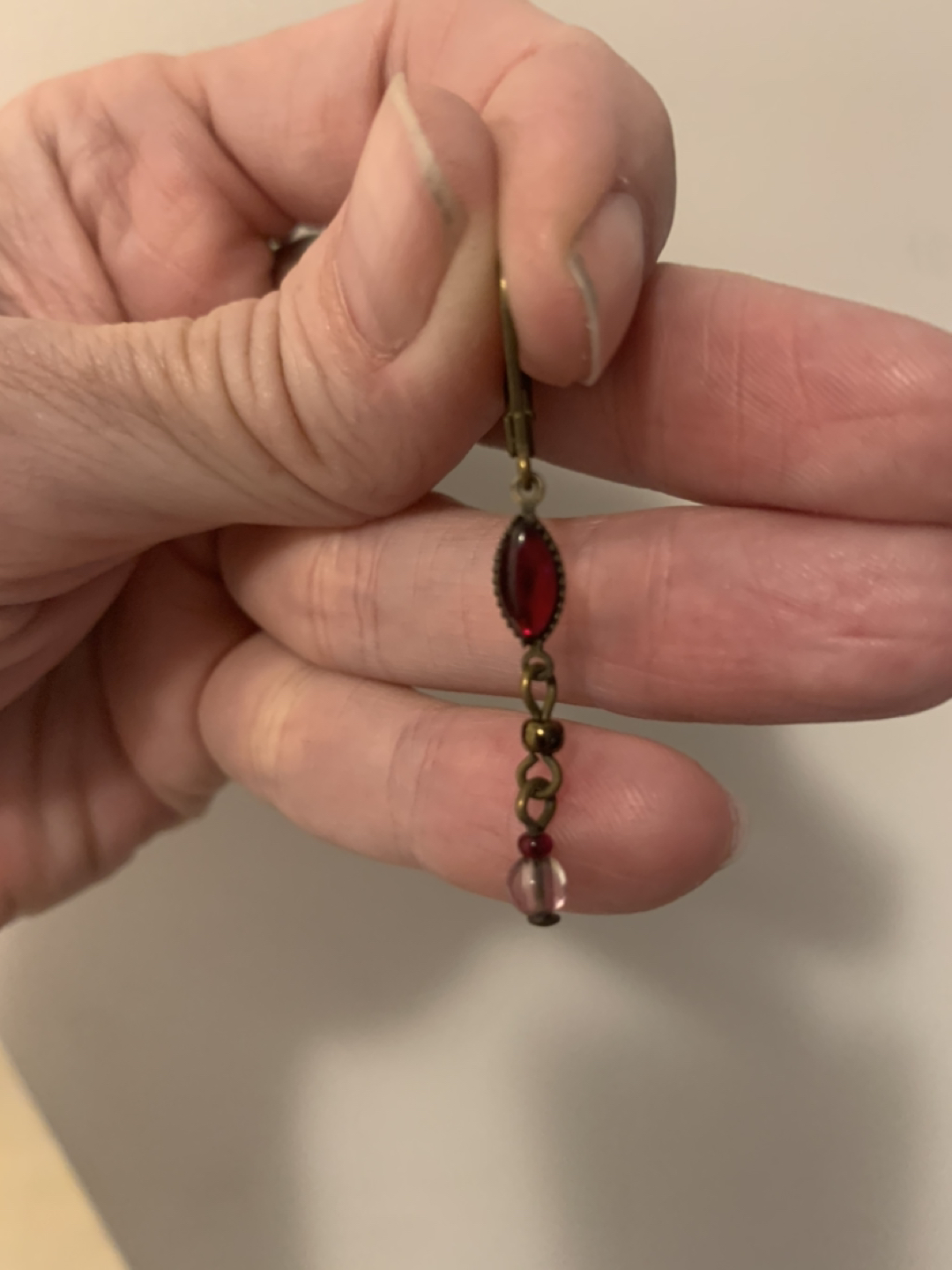 Tristan hanging earrings image indicator(2)