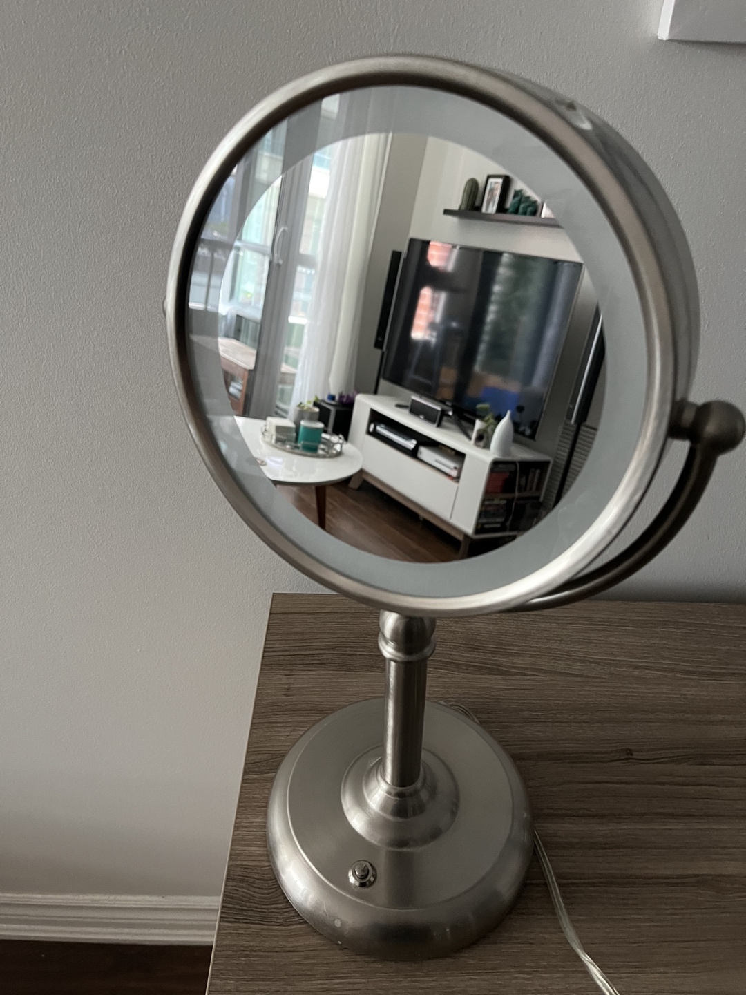 Make-up Mirror with LED Light (Double Mirror) - photo 2