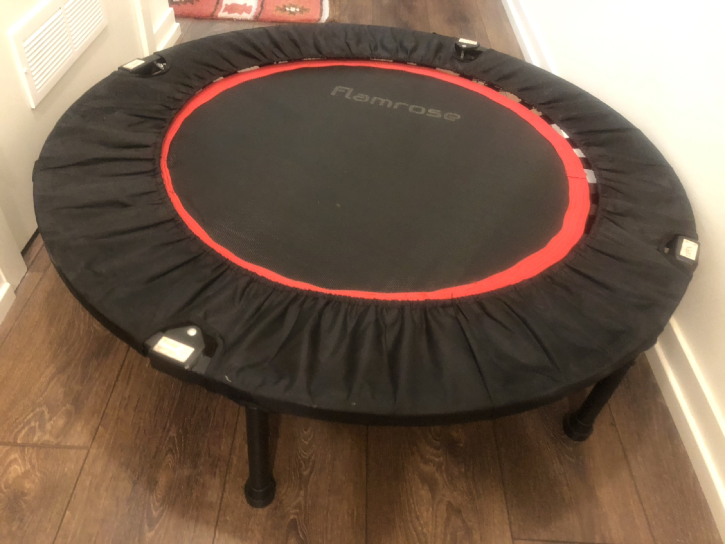 40’’ round trampoline image indicator(3)