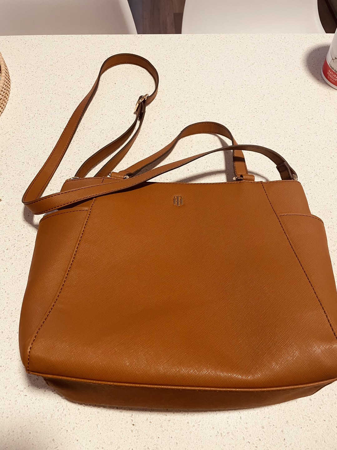 Brand New Tommy Hilfiger Bag - Still with the tag - photo 4