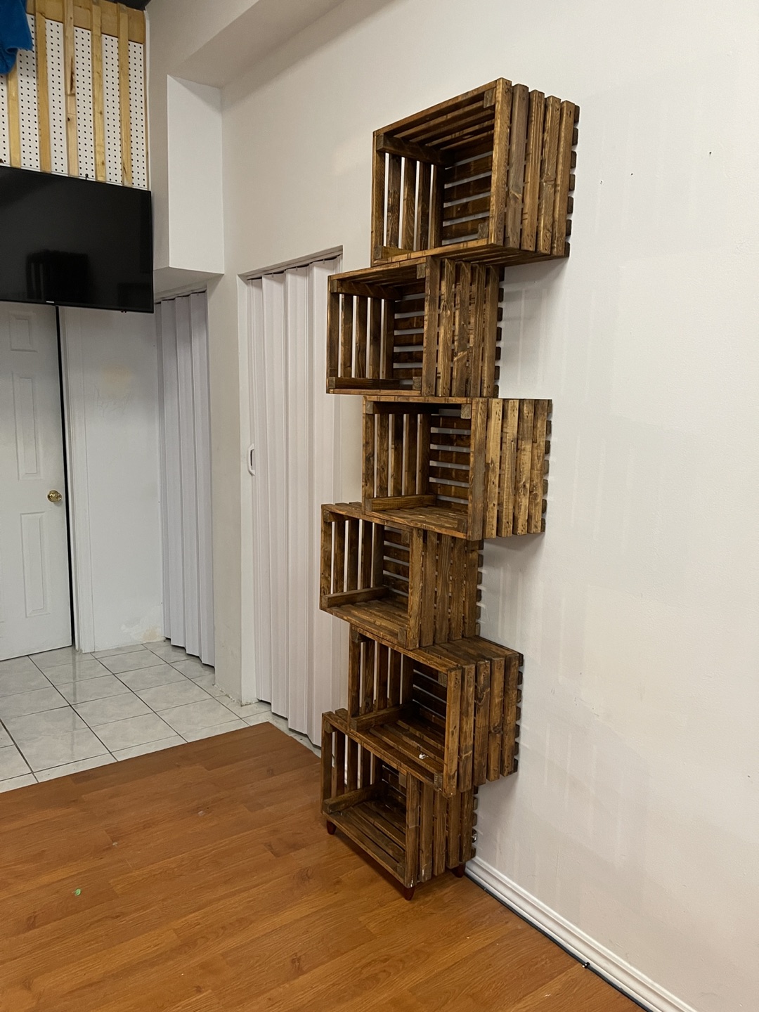 Hand crafted wooden shelf - photo 2