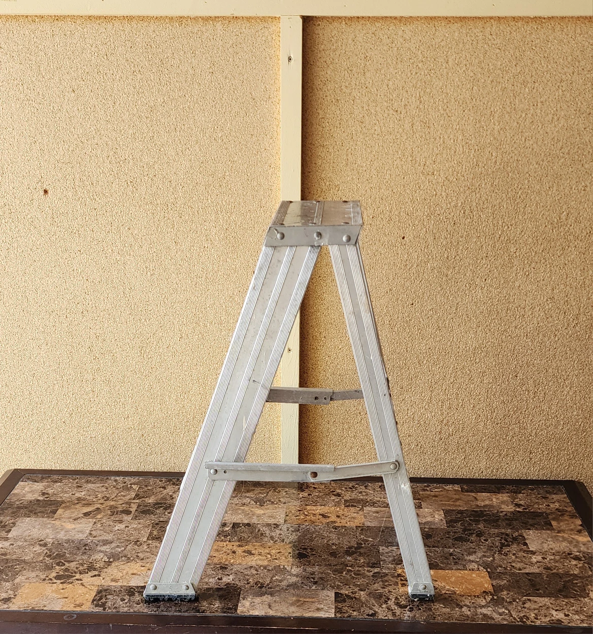 Step Ladder - photo 2