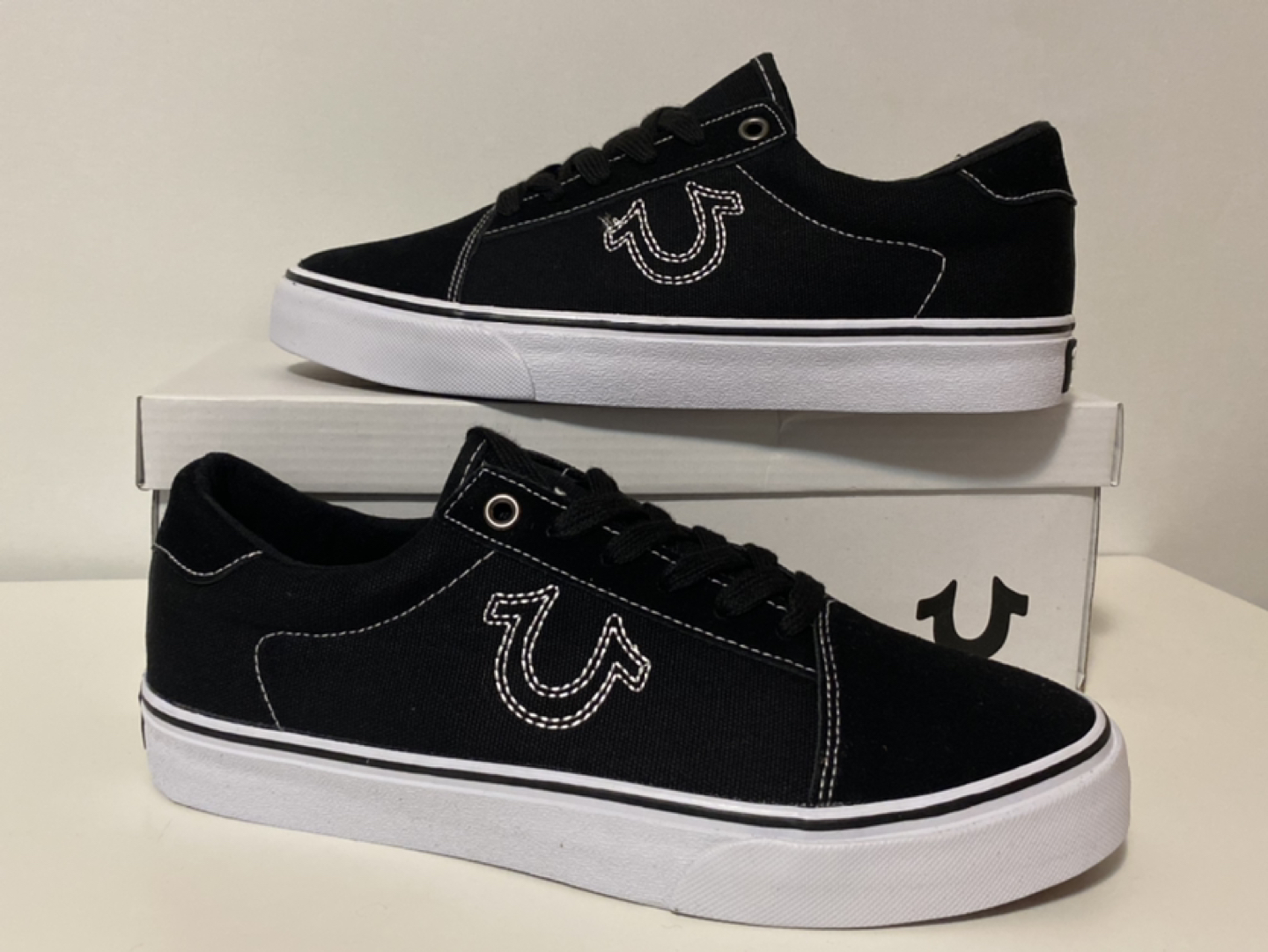 True religion mean shoes size 9.10 new ! - photo 2