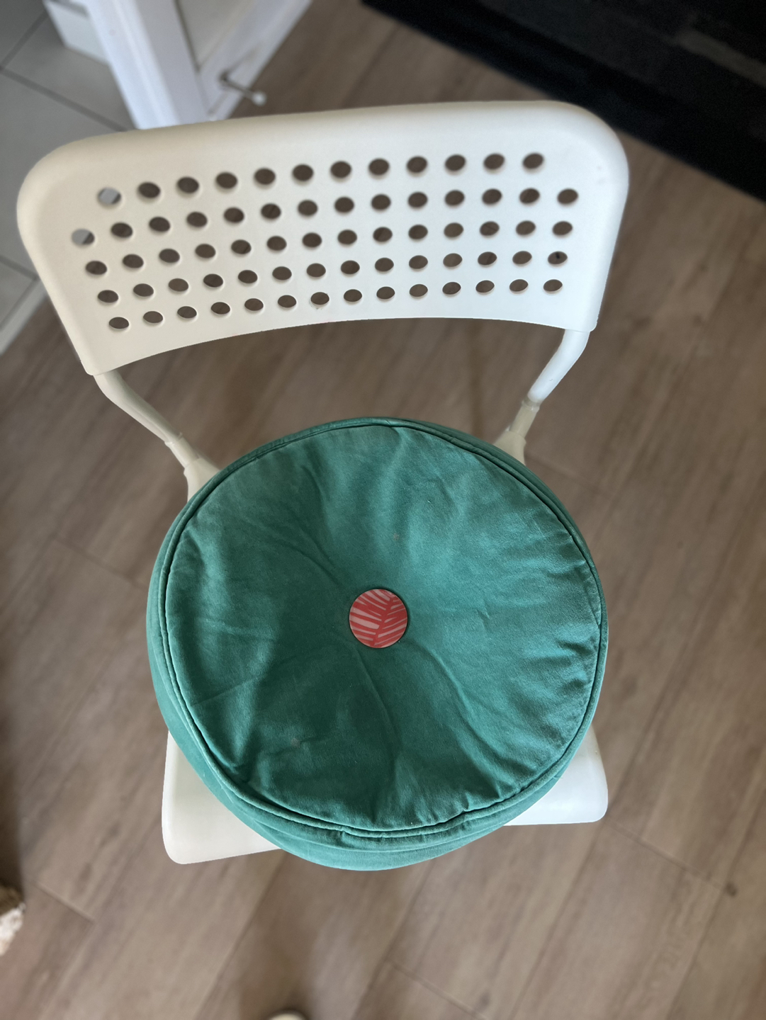 Chair with cushion. Was used for kids workstation - photo 3