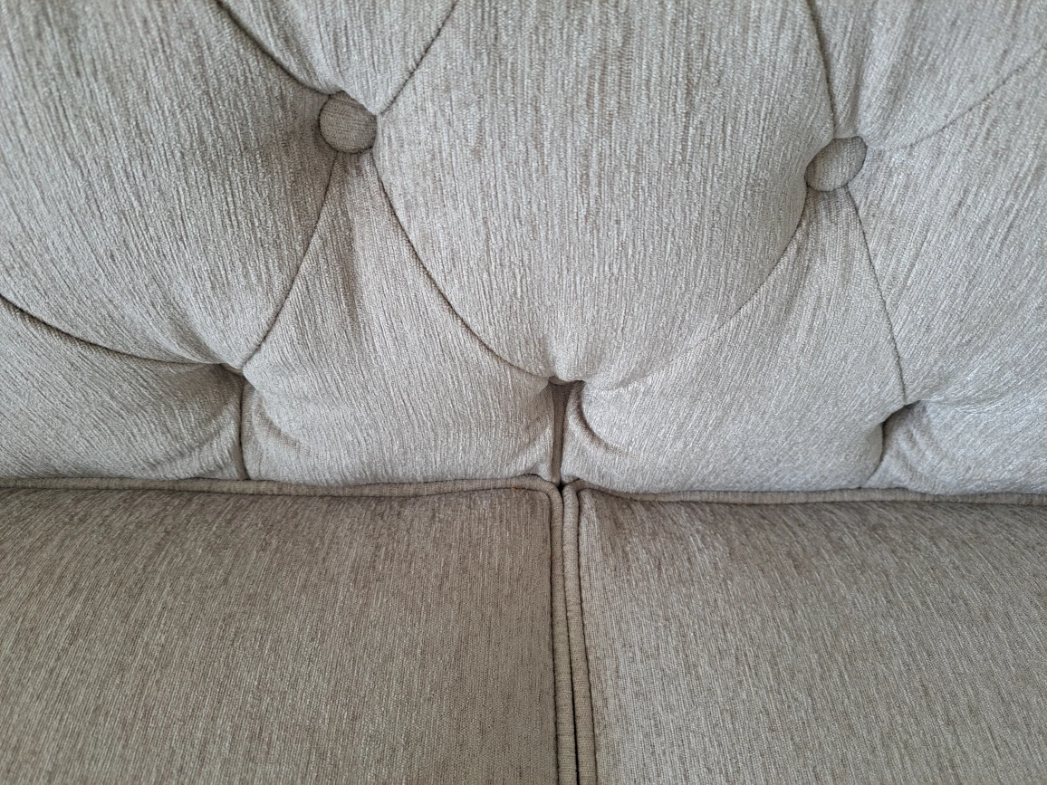 Stylish and comfortable upholstered sofa for sale - photo 4