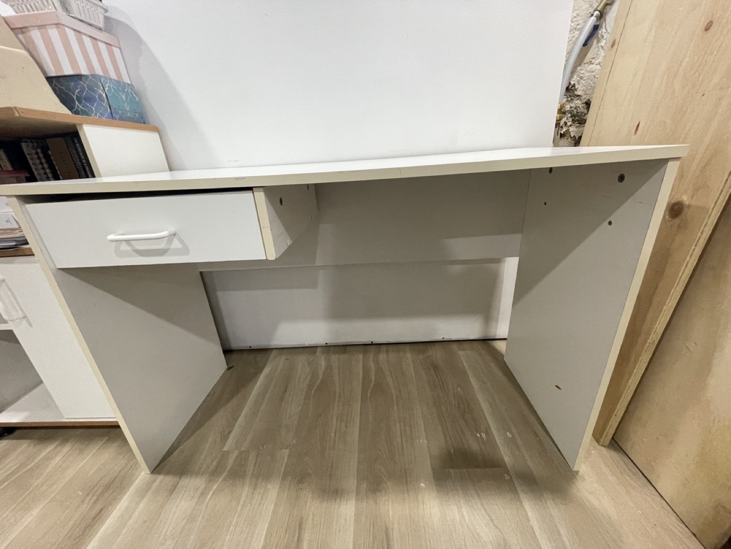Study table - photo 3