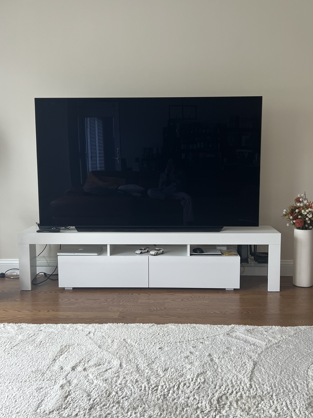 TV stand used for only 7months
