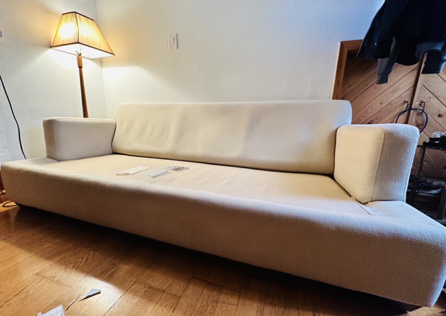 Three seat sofa - photo 4