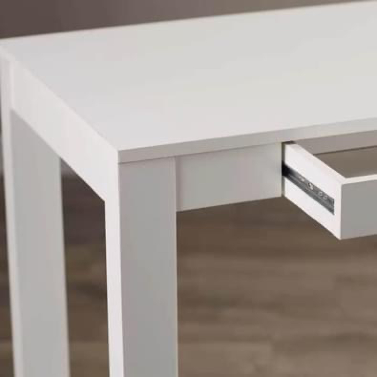 White desk - photo 3