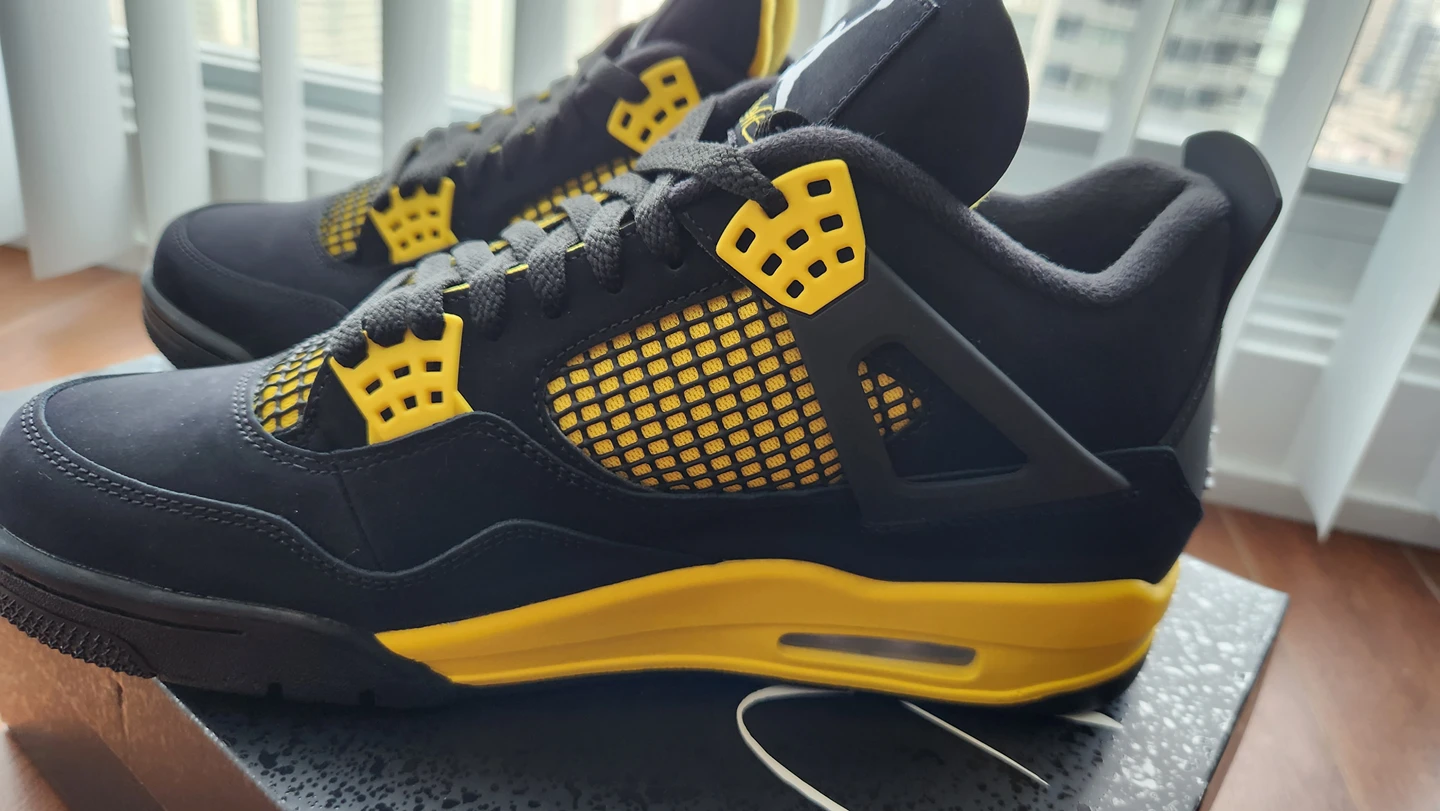Nike Air Jordan 4 Retro Thunder Men's (with Box) - photo 5