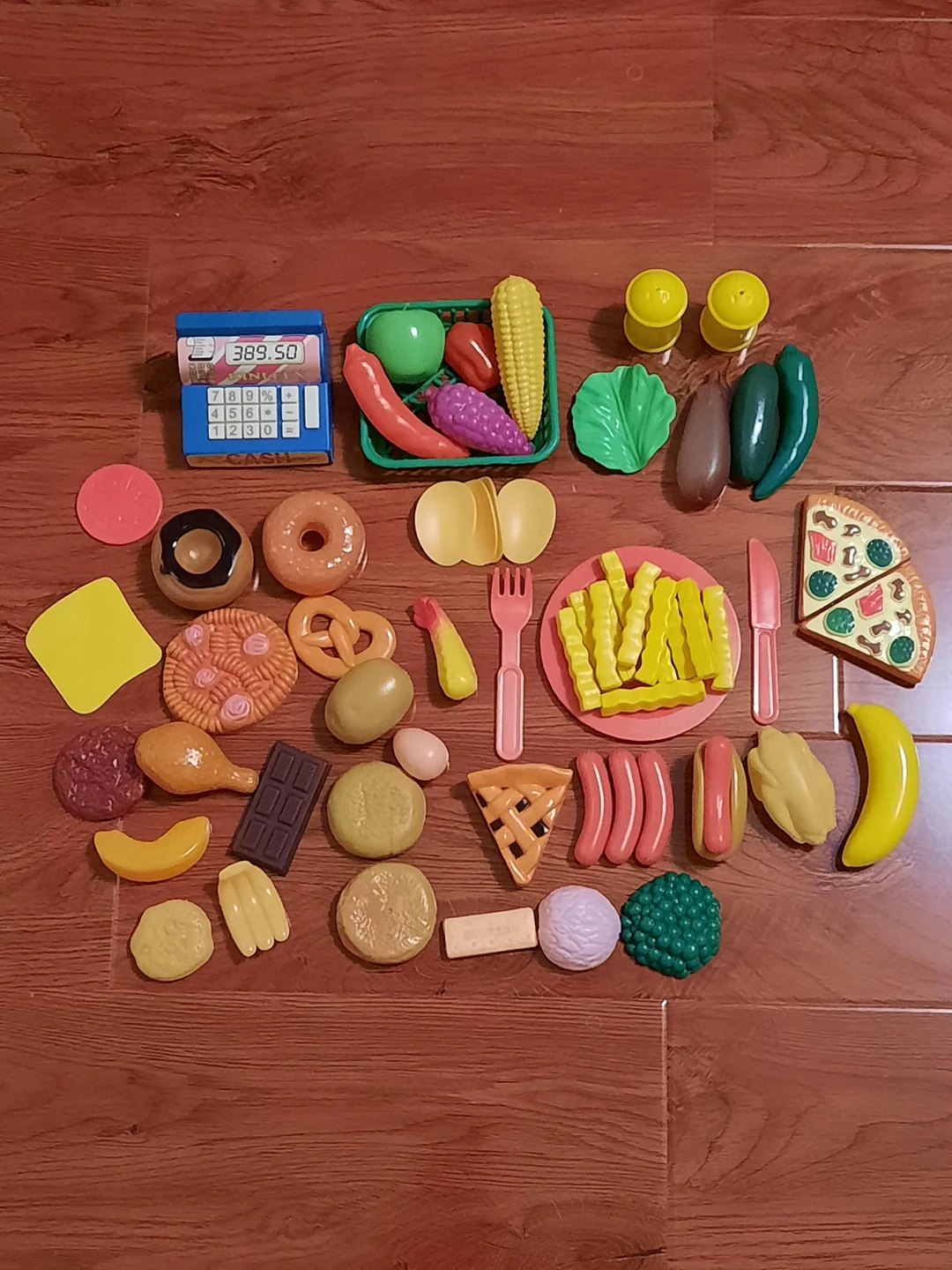 Plastic play food toys