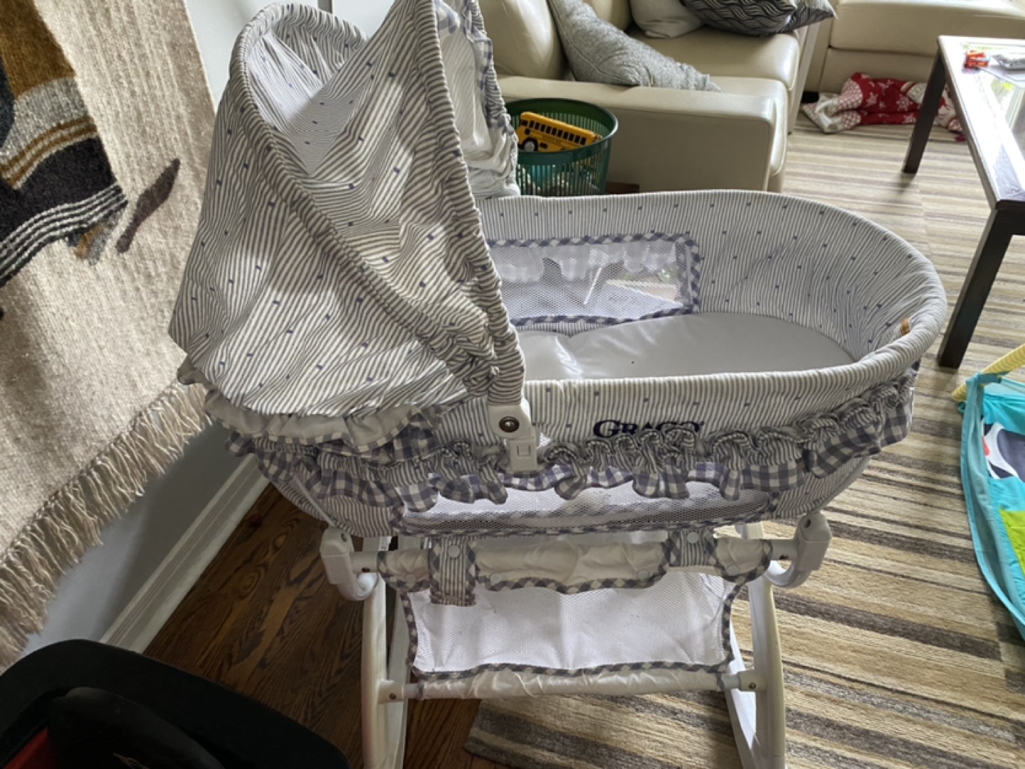 Bassinet - photo 3