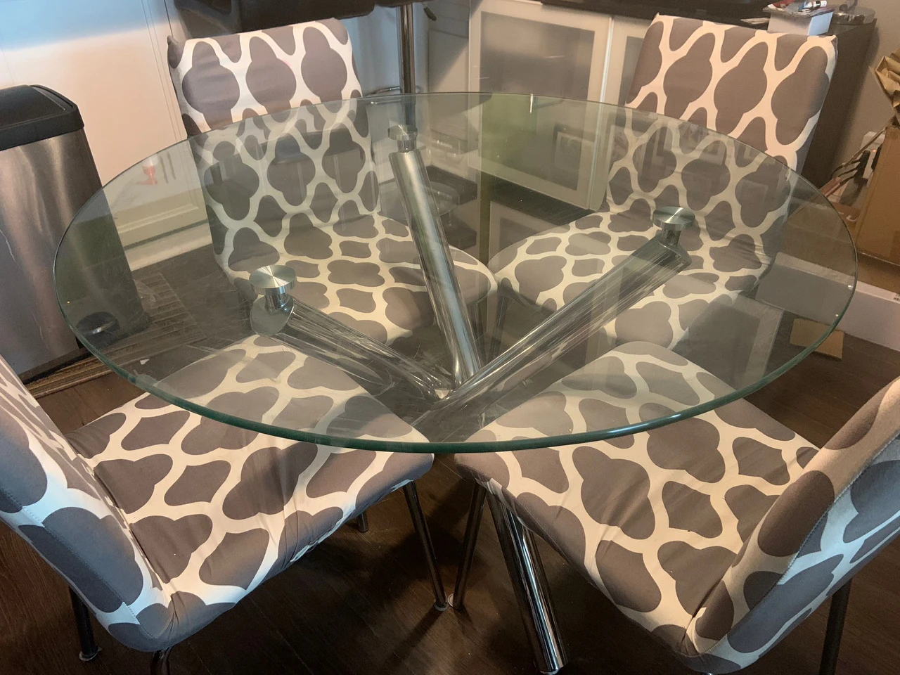 Dining Table and Chairs thumbnail