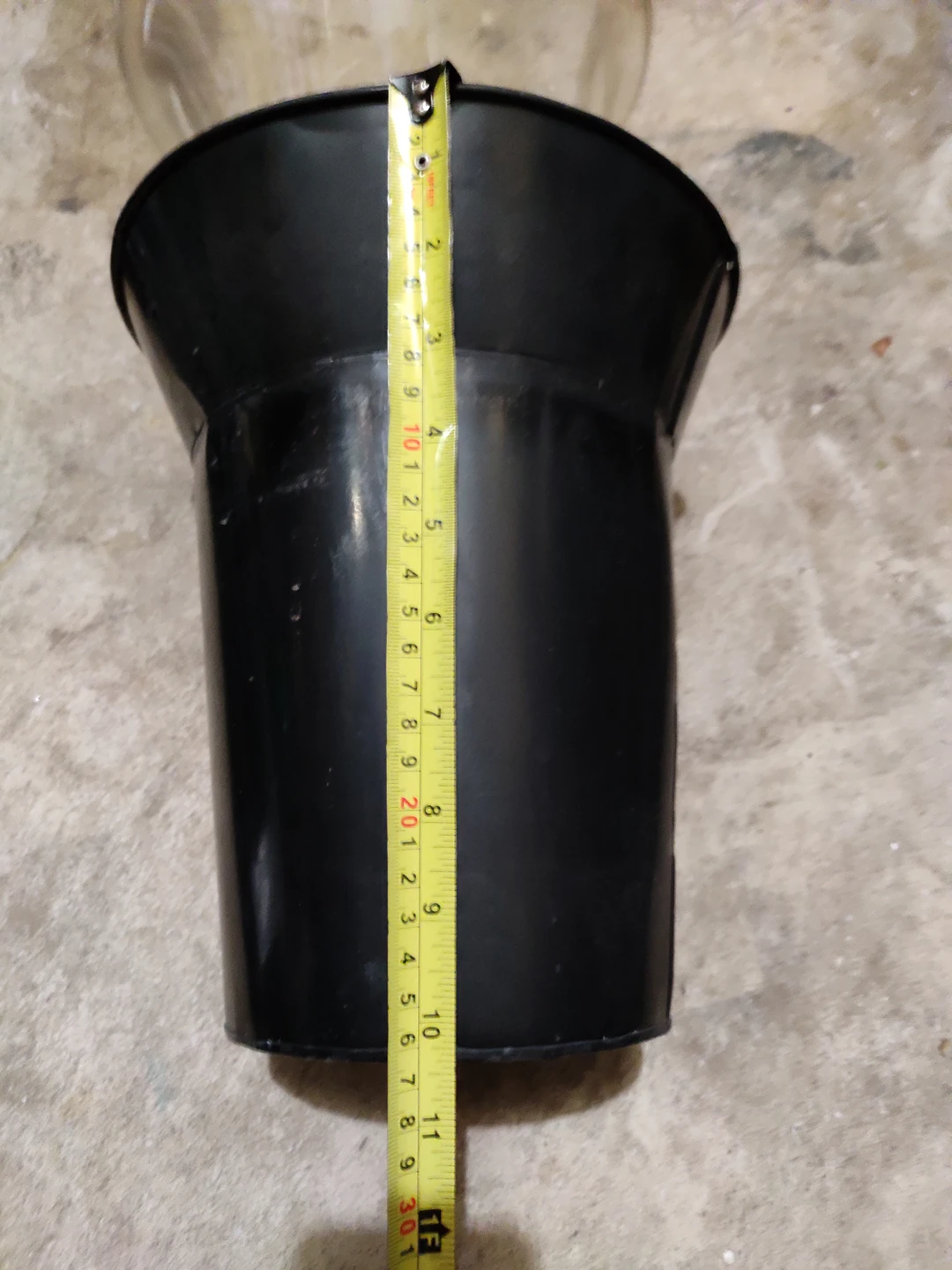 metal bucket or planter image indicator(6)