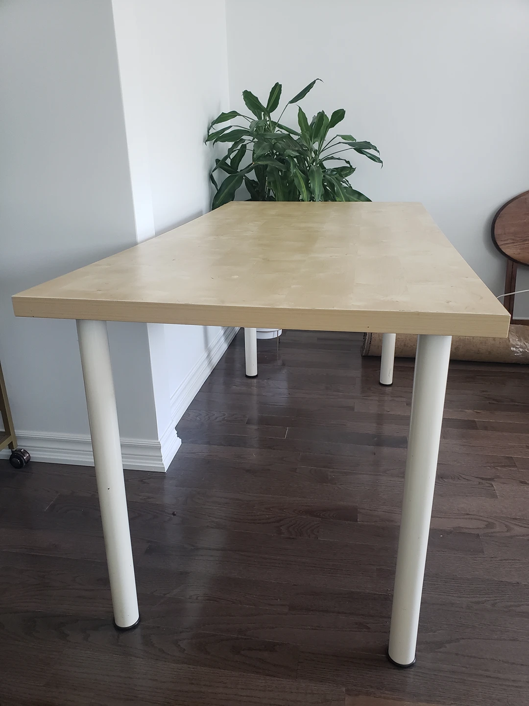 Table - photo 2