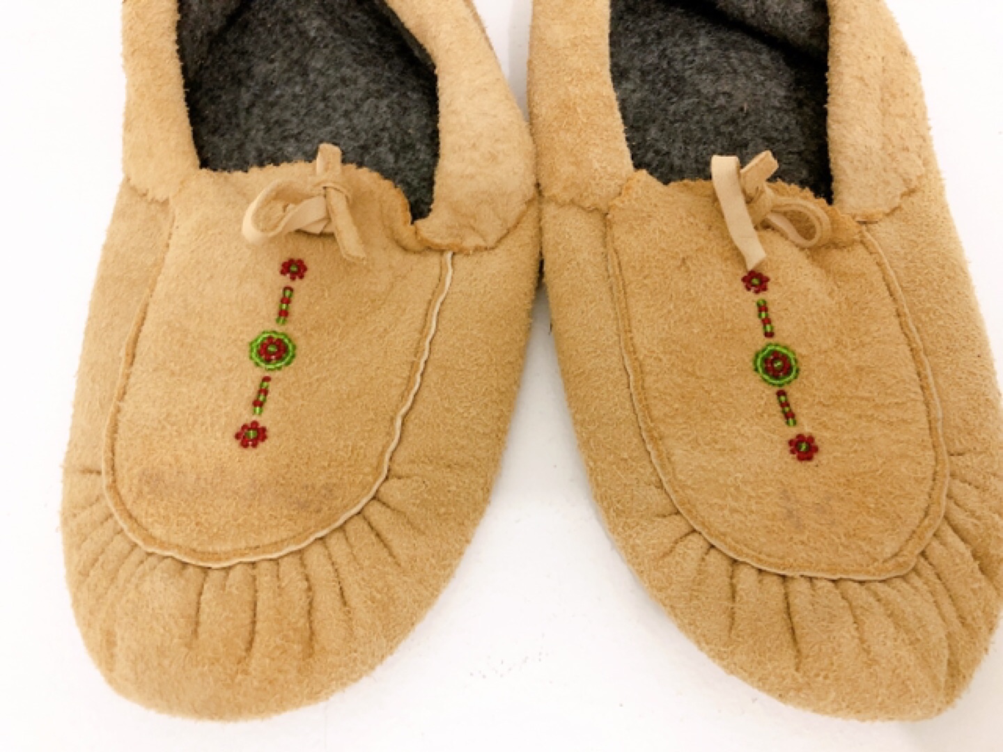 Women’s handmade slippers size US8.5 and smaller thumbnail