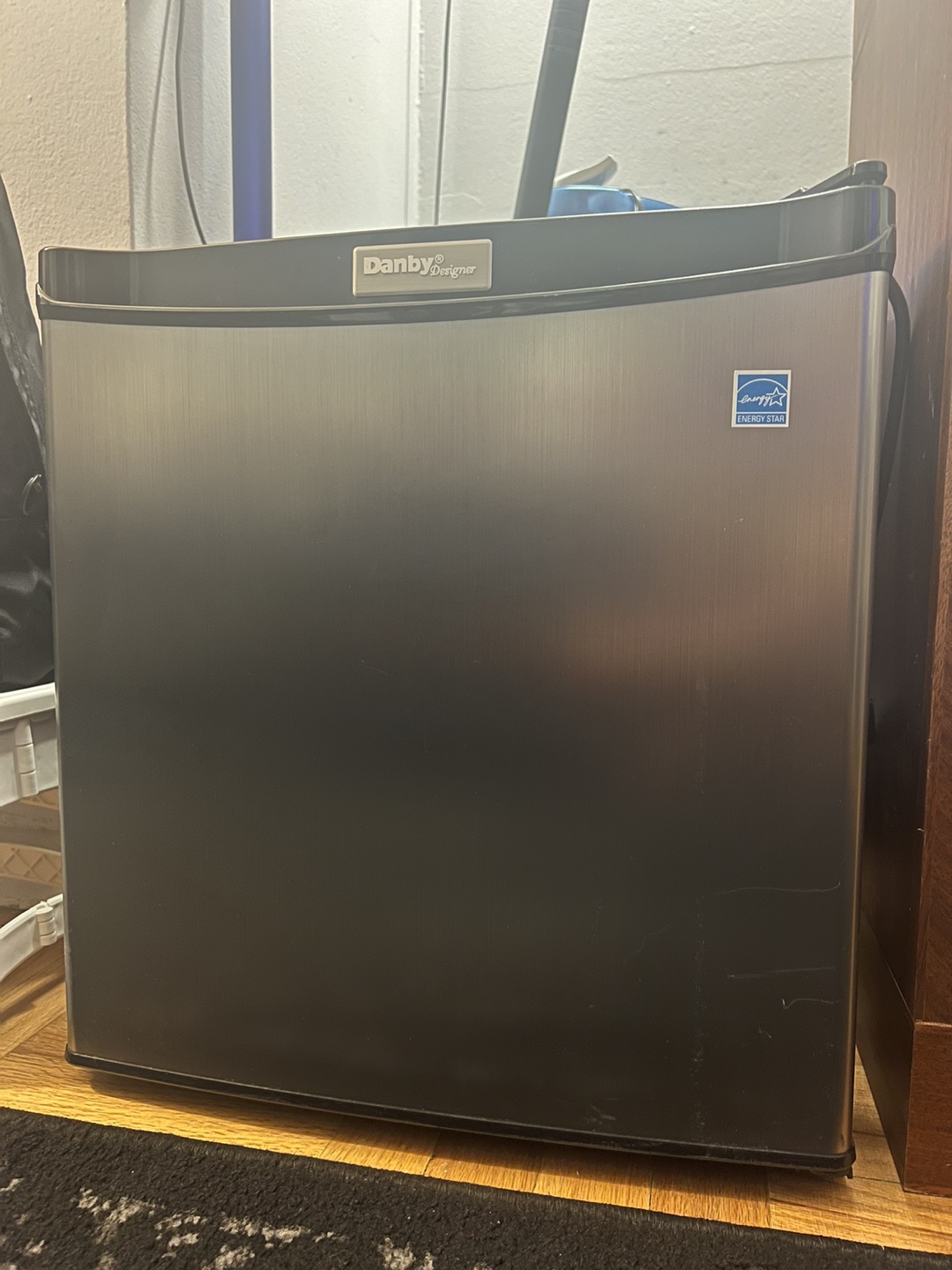 Danby Designer Mini Fridge thumbnail