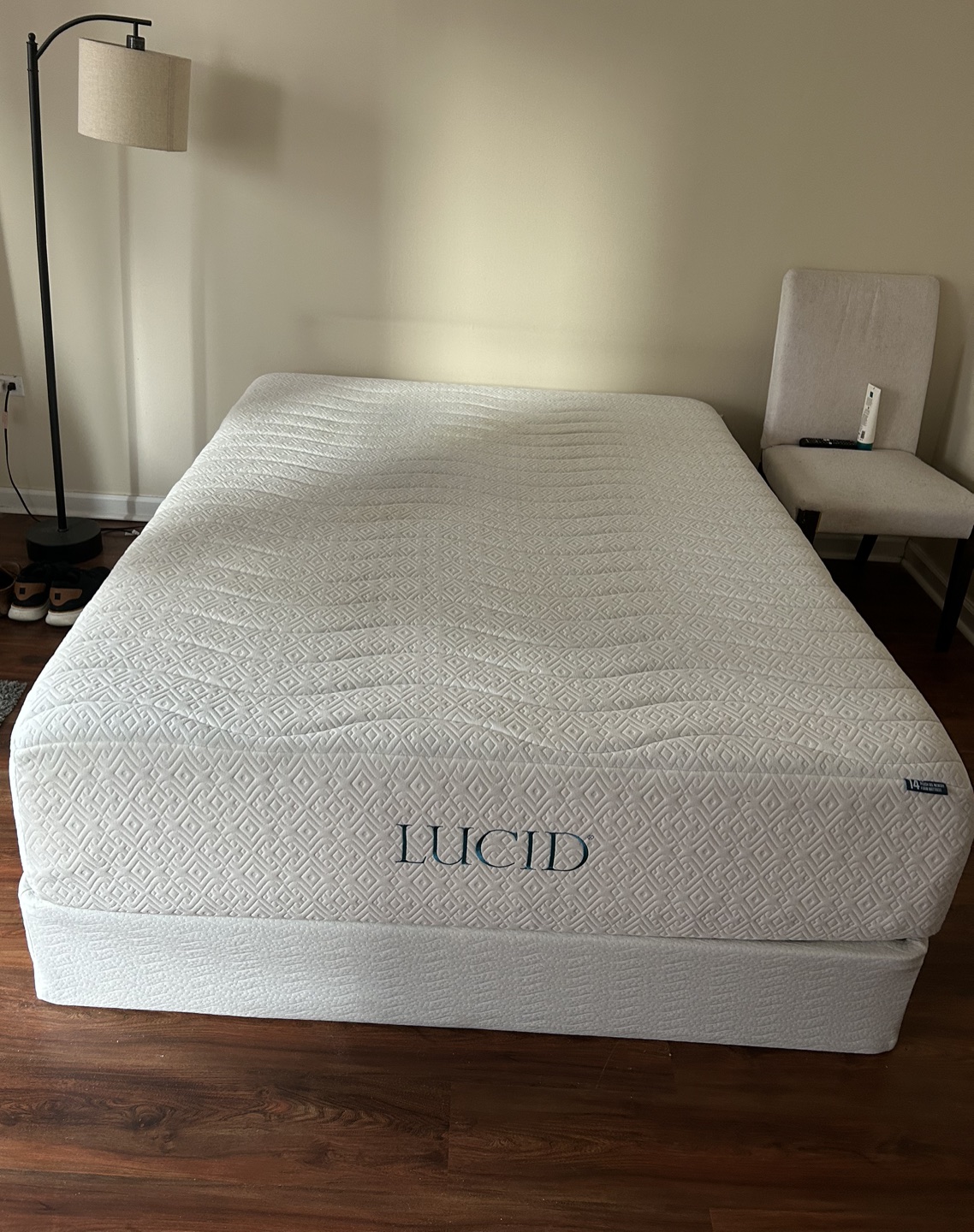 Queen size mattress + spring box
