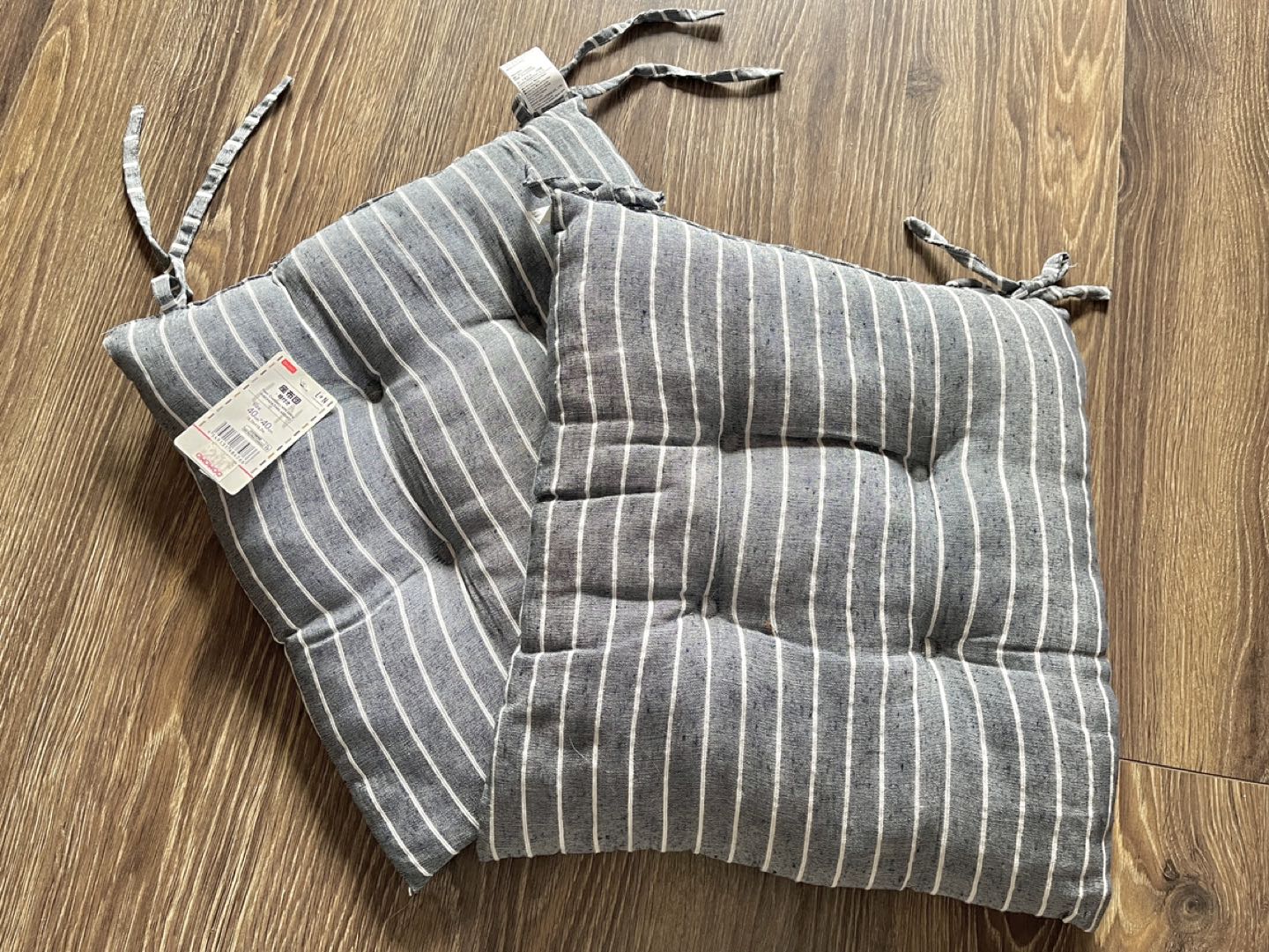 BNWT Floor/Seat cushions x 2